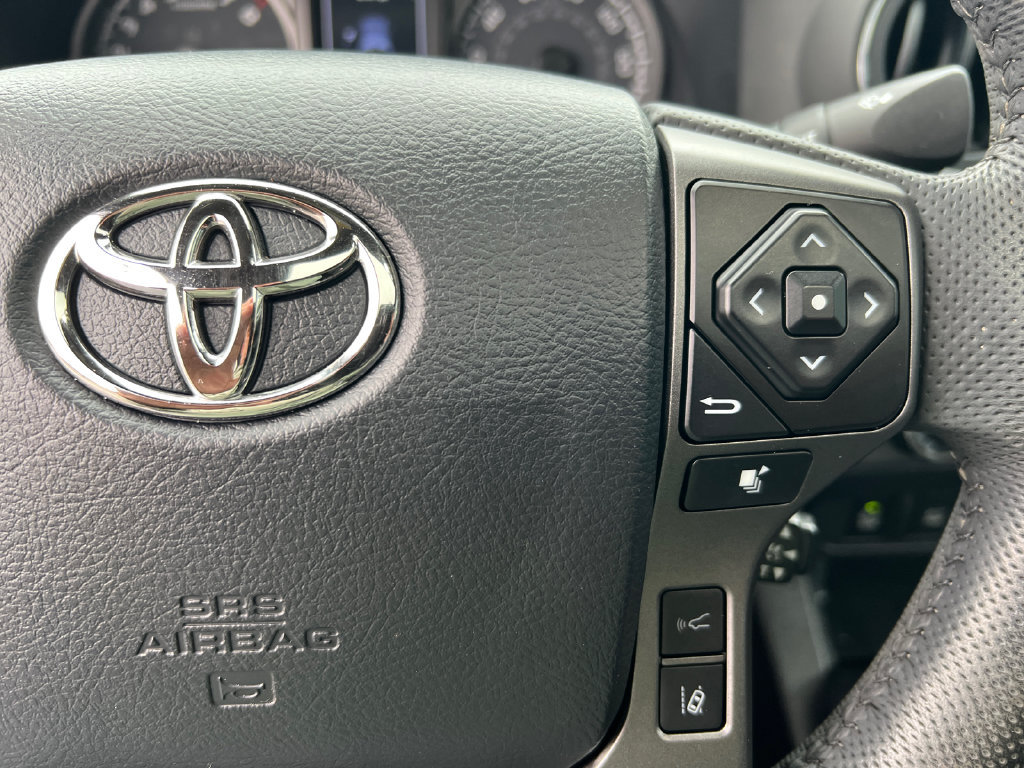 Used 2023 Toyota Tacoma TRD Sport w/ TRD Premium Sport Package AWD/4WD image 29