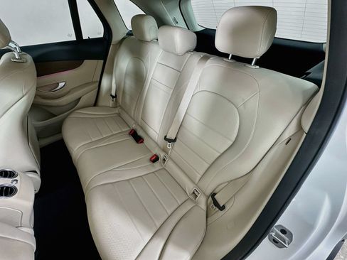 Used 2022 Mercedes-Benz GLC 300 4MATIC image 34