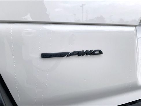 Certified 2026 Subaru Outback Limited AWD/4WD image 32