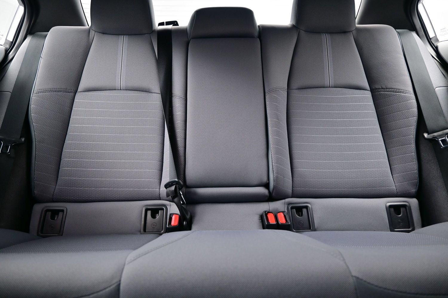 Used 2025 Toyota Corolla SE w/ SE Premium Package FWD image 15