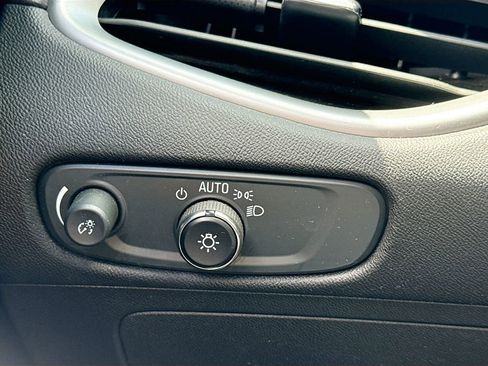 Used 2023 Chevrolet Malibu LS FWD image 11