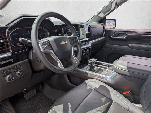 Used 2023 Chevrolet Silverado 1500 LTZ w/ LTZ Premium Package AWD/4WD image 9