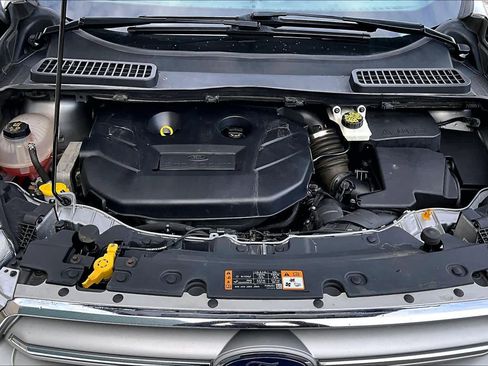 Used 2018 Ford Escape Titanium w/ Ford Safe & Smart Package image 29