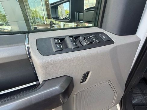 Used 2022 Ford F250 XLT w/ XLT Premium Package AWD/4WD image 13