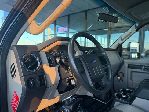 Used 2008 Ford F450 2WD Regular Cab Super Duty image 7