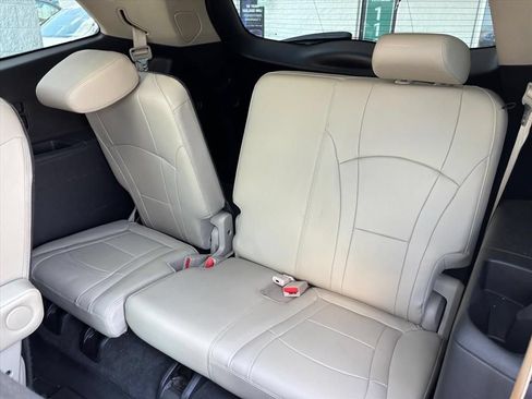 Used 2019 Buick Enclave Premium AWD/4WD image 12
