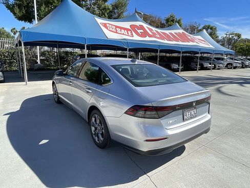 Certified 2024 Honda Accord EX image 27