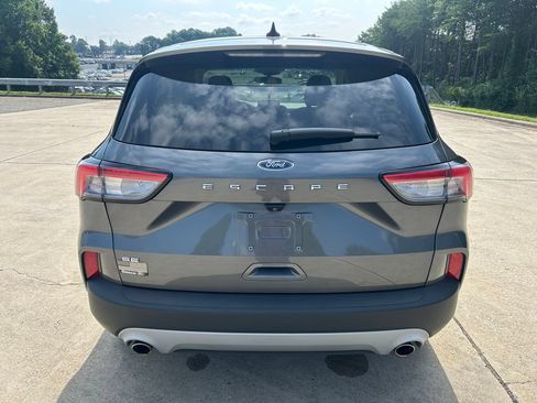 Used 2022 Ford Escape SE w/ Convenience Package FWD image 5