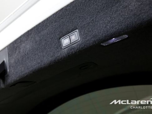 Used 2022 Lamborghini Urus image 23