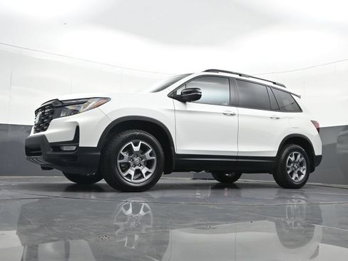 Used 2022 Honda Passport TrailSport image 32