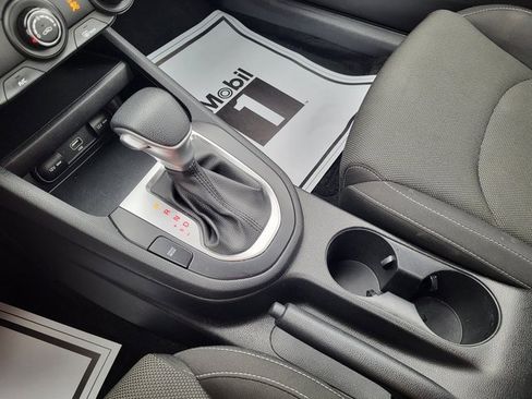 Used 2023 Kia Forte LXS image 17