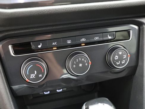 Used 2024 Volkswagen Tiguan S image 18