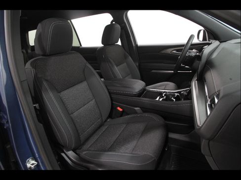 Certified 2026 Chevrolet Traverse LT w/ LPO, Floor Liner Package image 16