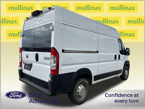 Used 2023 RAM ProMaster 2500 FWD image 2