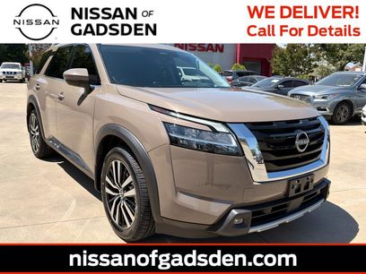 Used 2023 Nissan Pathfinder Platinum w/ Lighting Package (N92)