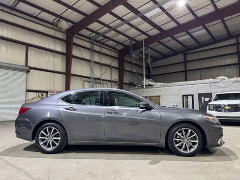 Used 2019 Acura TLX w/ Technology Package image 4