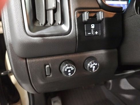 Certified 2021 Chevrolet Colorado ZR2 w/ Colorado ZR2 Bison Edition image 19