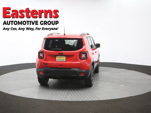 Used 2018 Jeep Renegade Altitude AWD/4WD image 39