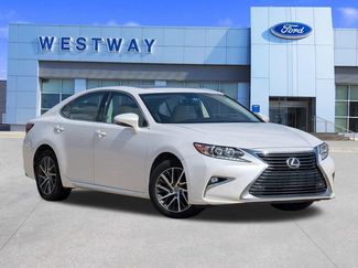 Used 2016 Lexus ES 350 w/ Navigation System Package FWD video 1