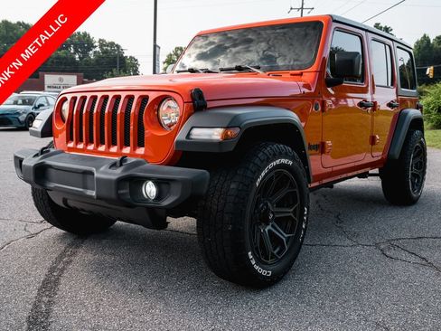 Used 2023 Jeep Wrangler Unlimited Sport AWD/4WD image 3
