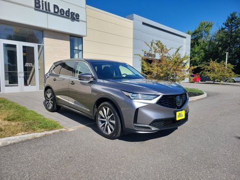 Used 2025 Acura MDX w/ Technology Package AWD/4WD image 9