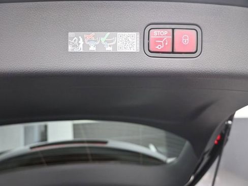 New 2026 Mercedes-Benz GLC 300 image 27