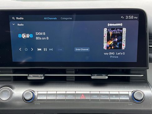 Used 2024 Hyundai Kona Limited FWD image 14