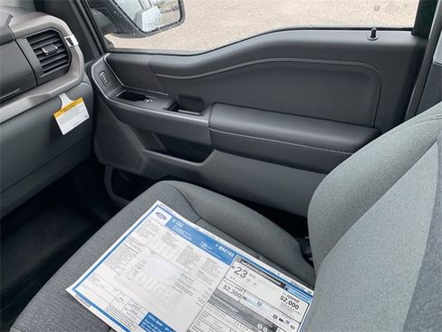 New 2025 Ford F150 XLT w/ Equipment Group 301A Standard image 17