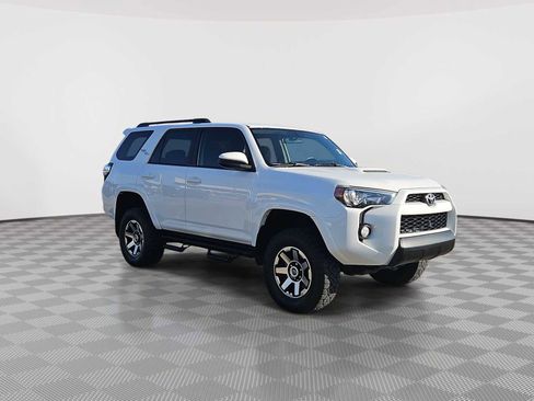 Used 2019 Toyota 4Runner TRD Off-Road image 2