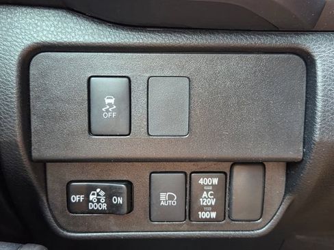 Used 2021 Toyota Tacoma TRD Off-Road AWD/4WD image 18