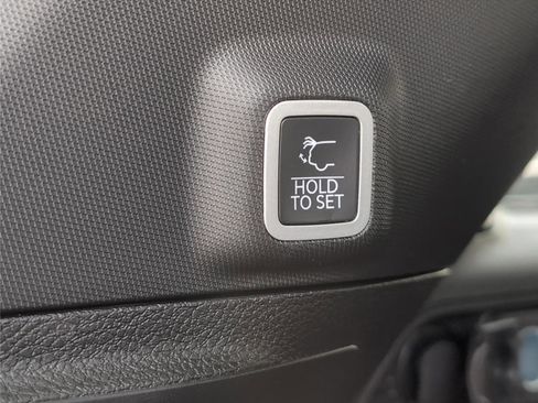 New 2025 Jeep Grand Cherokee Limited w/ Trailer Tow Package image 38