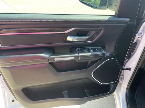 Used 2024 RAM 1500 Laramie image 12