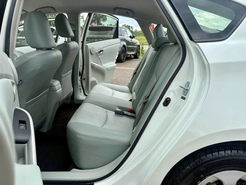 Used 2012 Toyota Prius Four FWD image 17