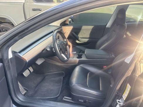 Used 2019 Tesla Model 3 Long Range RWD image 4