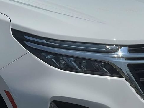 Certified 2024 Chevrolet Equinox LT FWD image 10