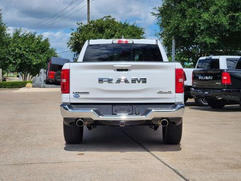 Certified 2025 RAM 1500 Laramie AWD/4WD image 6