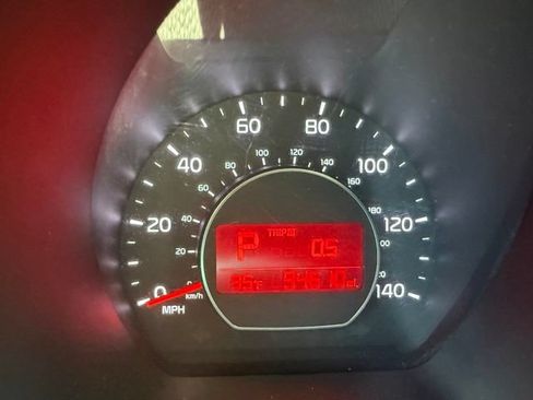 Used 2016 Kia Soul + FWD image 13