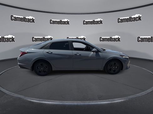 Used 2023 Hyundai Elantra SEL FWD image 8