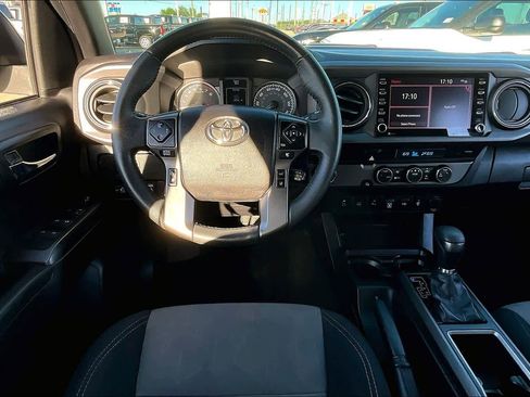 Used 2021 Toyota Tacoma TRD Sport w/ Technology Package image 6