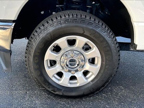 Used 2024 Ford F250 XLT image 13