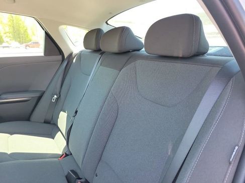 New 2026 Kia K4 LXS image 10