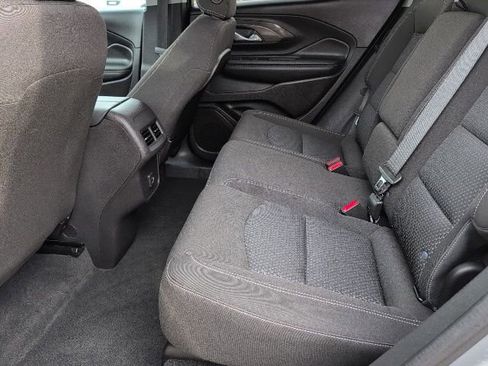 Used 2024 GMC Terrain SLE FWD image 7