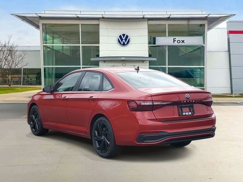 New 2025 Volkswagen Jetta SE image 3
