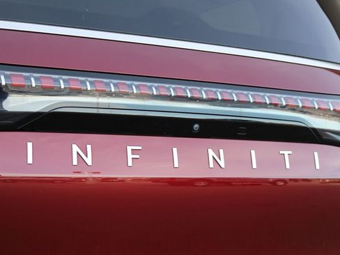 Certified 2025 INFINITI QX80 Sensory image 34