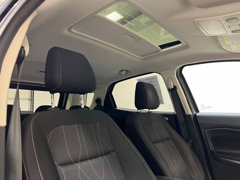 Used 2018 Ford EcoSport SE image 32