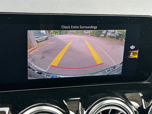 Certified 2023 Mercedes-Benz GLA 250 4MATIC image 18