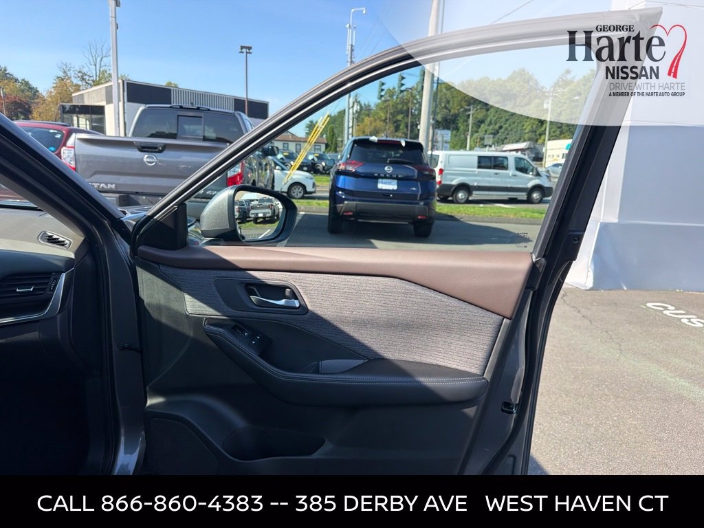 Certified 2023 Nissan Rogue SV AWD/4WD image 30