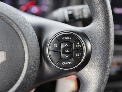 Used 2022 Kia Soul LX w/ Technology Package FWD image 33