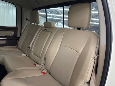 Used 2017 RAM 1500 Laramie w/ Convenience Group AWD/4WD image 6