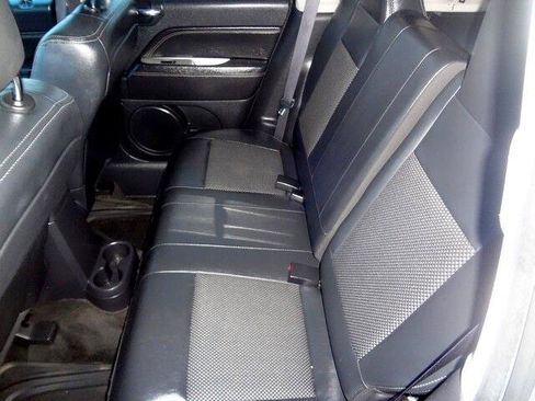 Used 2017 Jeep Compass Latitude image 11